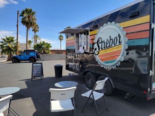 Strēbor, Dirty sodas and shaved ice