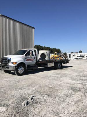 Daniel's Towing