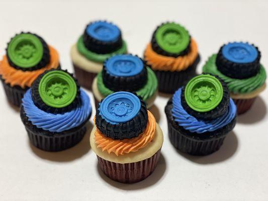 Tire cupcakes