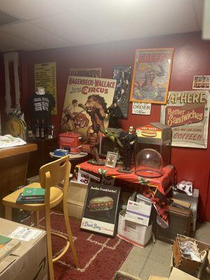 Scott's Vintage Antiques and Collectibles