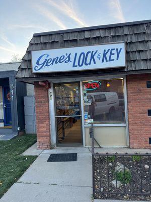 Gene's Lock &Key
