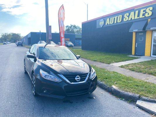 Available cars for sale.