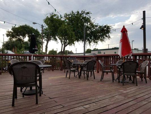 Poag Mahones Irish Pub