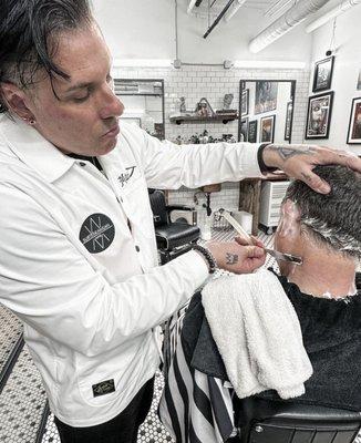 Traditional Barbershop straight razor shave