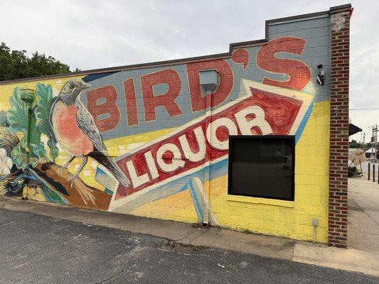 Bird's Liquor & Wines