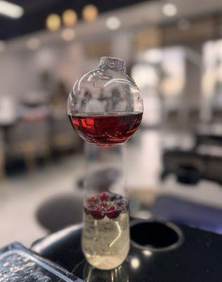 Have an adult beverage.. this holiday vibe had me so happy and festive.