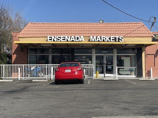 Ensenada Markets