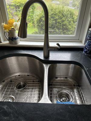 Kitchen sink