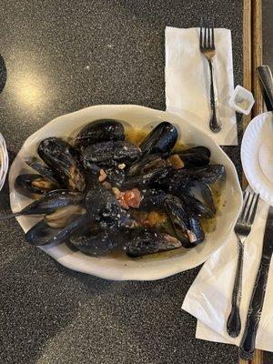 Linguine's Italian Eatery