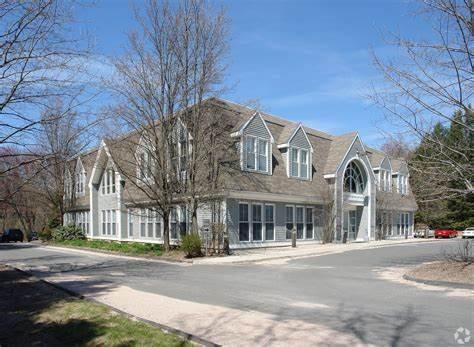 111 Simsbury Rd Avon, CT 06001