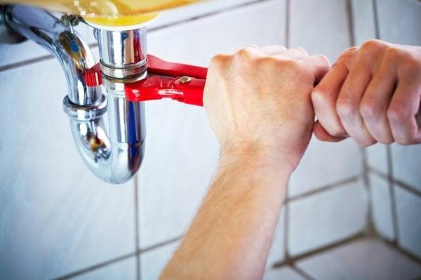 Mr. Plumber Plumbing Co.fixes leaky faucets in San Antonio