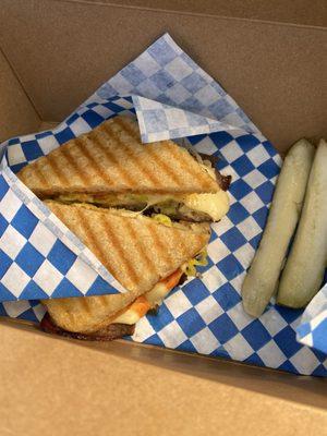 Double T’s Smoothies & Paninis