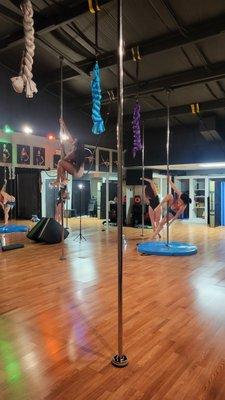 Vertical Pole Studio