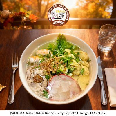 Our Wonton Noodle Soup is a flavor knockout!
Enjoy savory wontons, juicy BBQ pork, and plump shrimp in every spoonful.