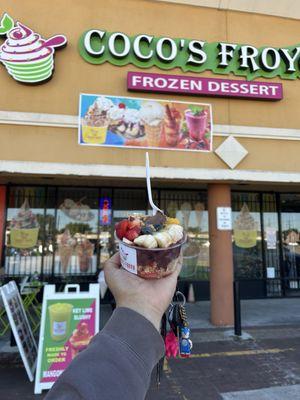 Coco's Froyo Frozen Dessert Shop