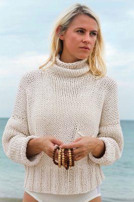 Our signature collection includes jewelry handmade in our studio and sweaters handmade in Mexico.