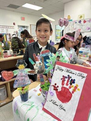 Celebración del día de las madres en la escuela