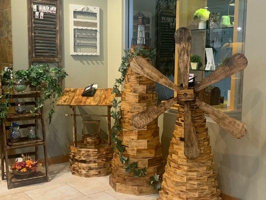 Creative Gals Crafts and Sew Emporium