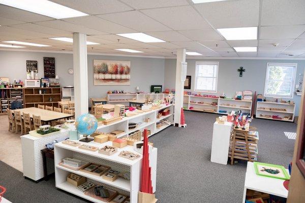 English Oaks Montessori Academy and Childcare