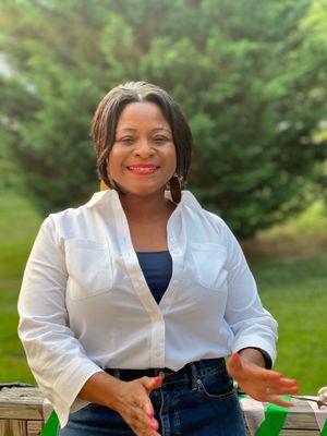 Yolonda Burgess , Principal Broker