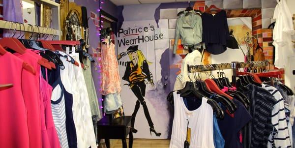 Tops, bottoms, dresses, skirts... Denim, jackets, pieces for a little flirt ;)