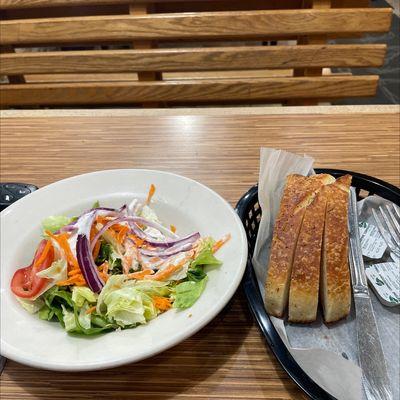 #2 special comes with a salad and bread salad is 10/10 so is the bread the customer service is phenomenal