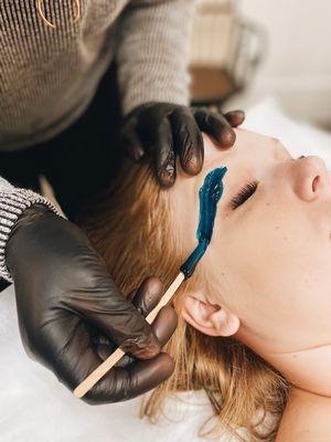 brow wax with berodin hard wax