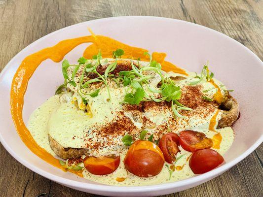 A "krabby" Benedict with Yo Egg.... Woah!!!