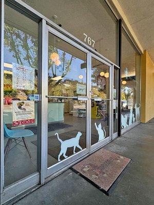 West Marin Pet Hospital exterior in Fairfax