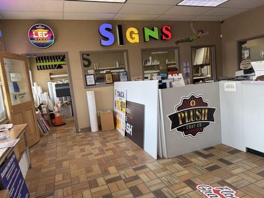 Sign Wiz Signs & Graphics & Biz Wiz Print & Copy