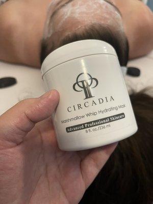 Marshmallow Hydrating mask for deep hydration