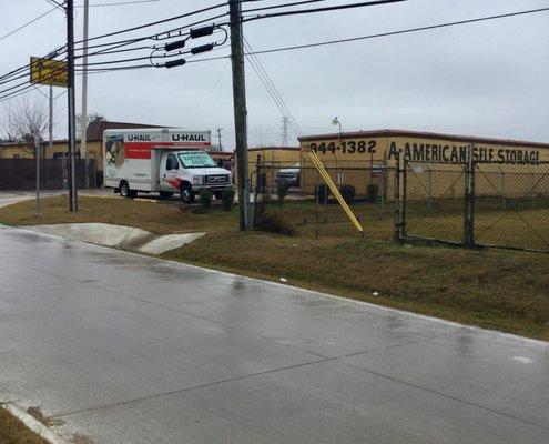 U-Haul Neighborhood Dealer