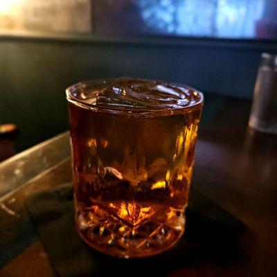 Les Amis Restaurant & Lounge