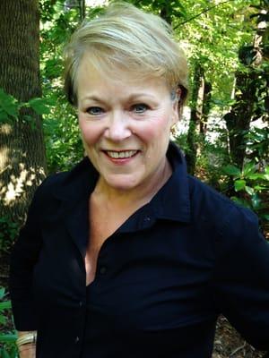 Robin Hutchison, Real Estate Agent, Berkshire Hathaway Home Services York Simpson Underwood.