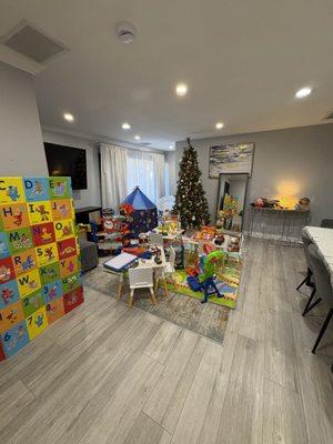 Yellow Line Kids Academy