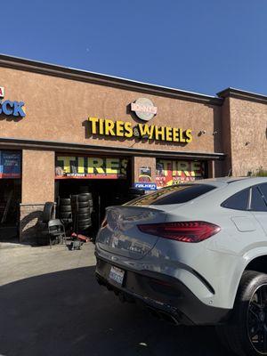 Gle63s being serviced