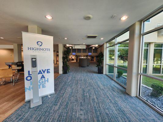 Middle Georgia Regional Airport (MCN)