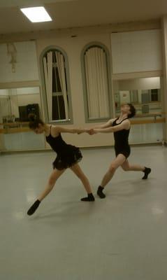 Dancers rehearsing Mark Foehringer's "Quintessence"