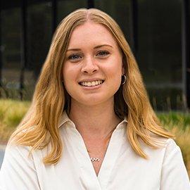 Ariana Nicolau, Loan Officer, NMLS #2147956