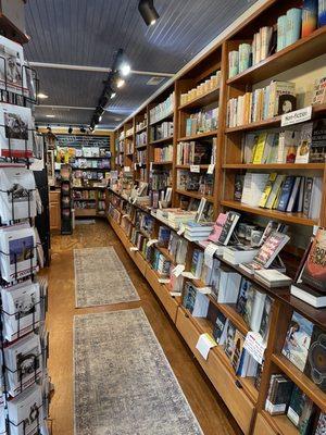Books and books and books. Actually, an impressive array of "beach reading" titles. A cool browsing spot with a specialty latte in hand.
