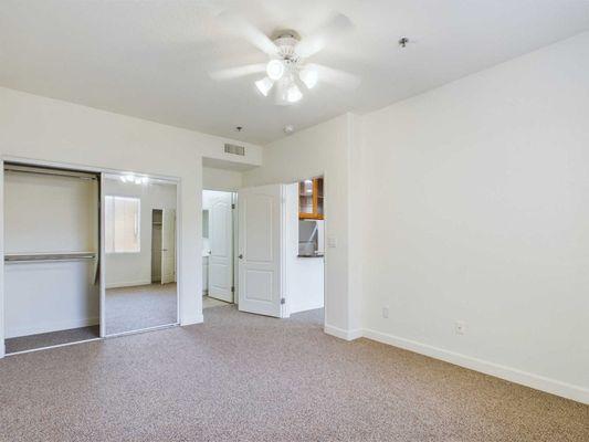 Mark Twain Apartments in Sherman Oaks, CA, Two Bedroom Apartment for rent in Sherman Oaks.