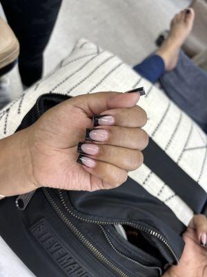 Nails Authentic