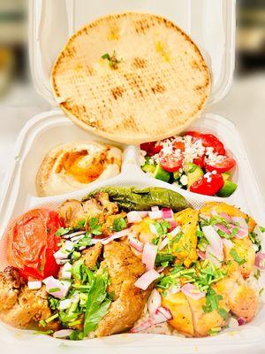 Filet Mignon & Chicken Thigh Combo Plate