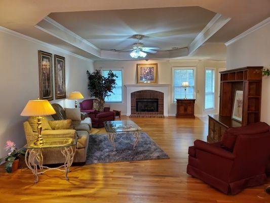 A simple angle here and a light there and under contract in a few days!