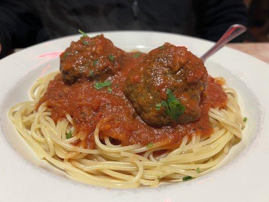 Spaghetti with meatballs