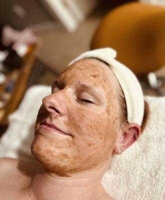 Cocoa enzyme exfoliation