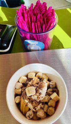 Menchie's Frozen Yogurt