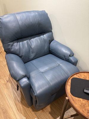 Comfort Sync Best Home Furnishings recliner rocker. All furniture sold by Kinder is "sold as is without any warranties"