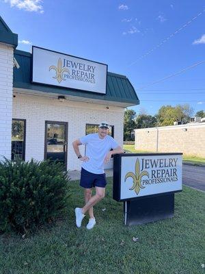 Jewelry Repair Professionals