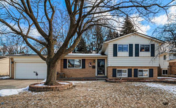 Susan And Rachel Rion